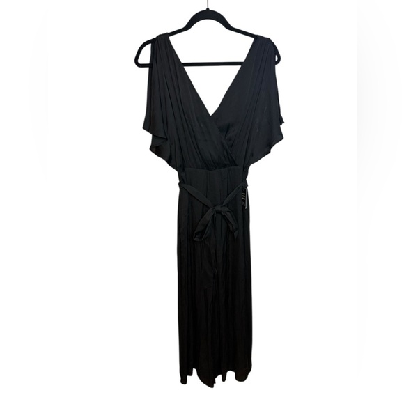 Nwt Express Black Satin Flutter Sleeve Wide Leg Jumpsuit - Picture 2 of 5